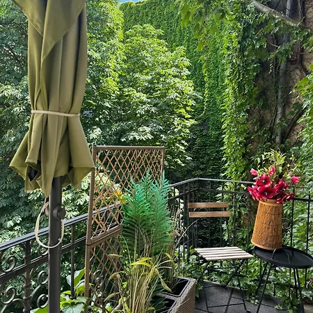 Suzannah Apartment By The Danube Budapest Exterior photo