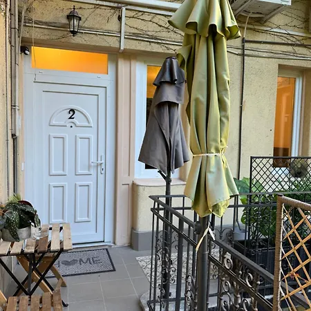 Suzannah Apartment By The Danube Budapest Exterior photo
